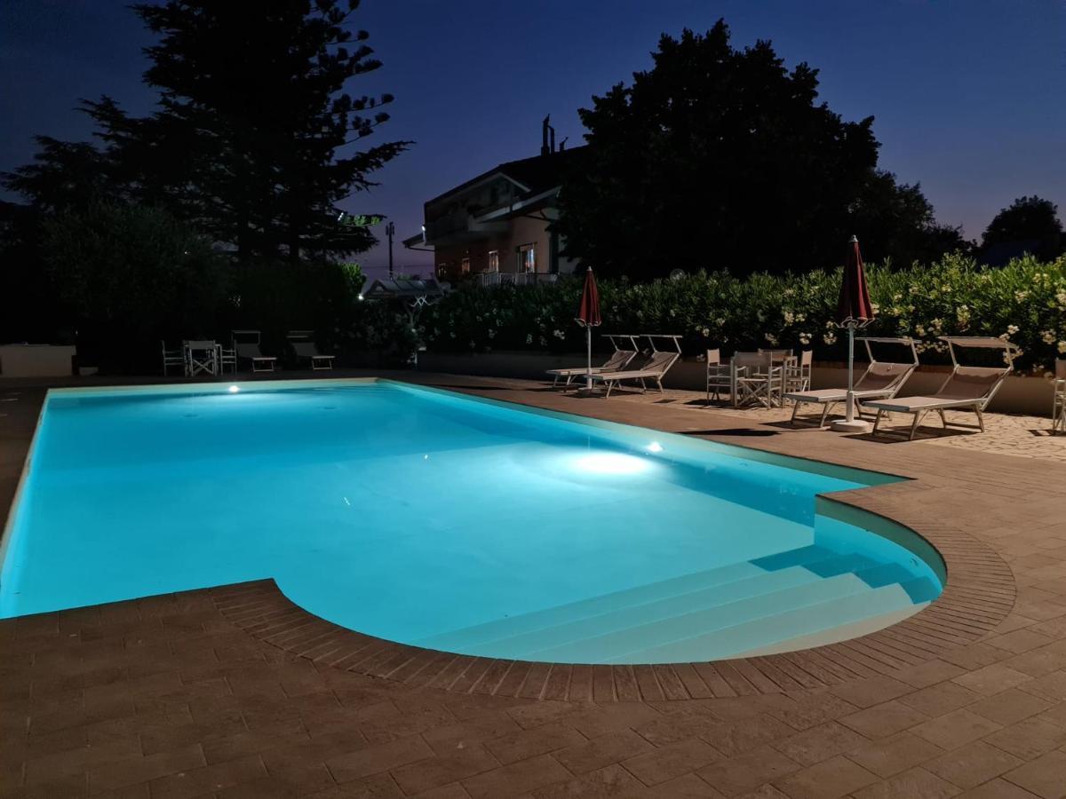 Penzion Le Bisceglie Albanella Exteriér fotografie