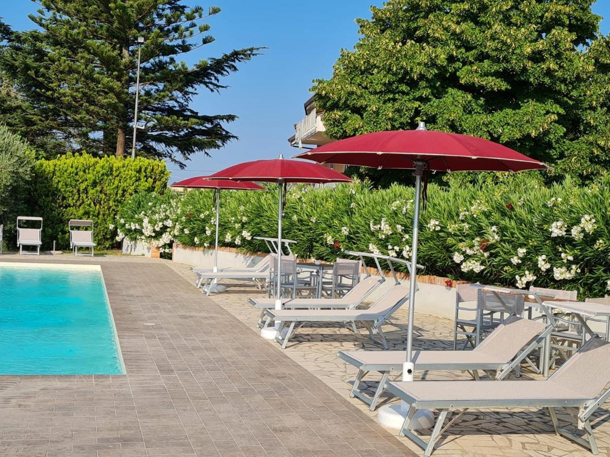 Penzion Le Bisceglie Albanella Exteriér fotografie