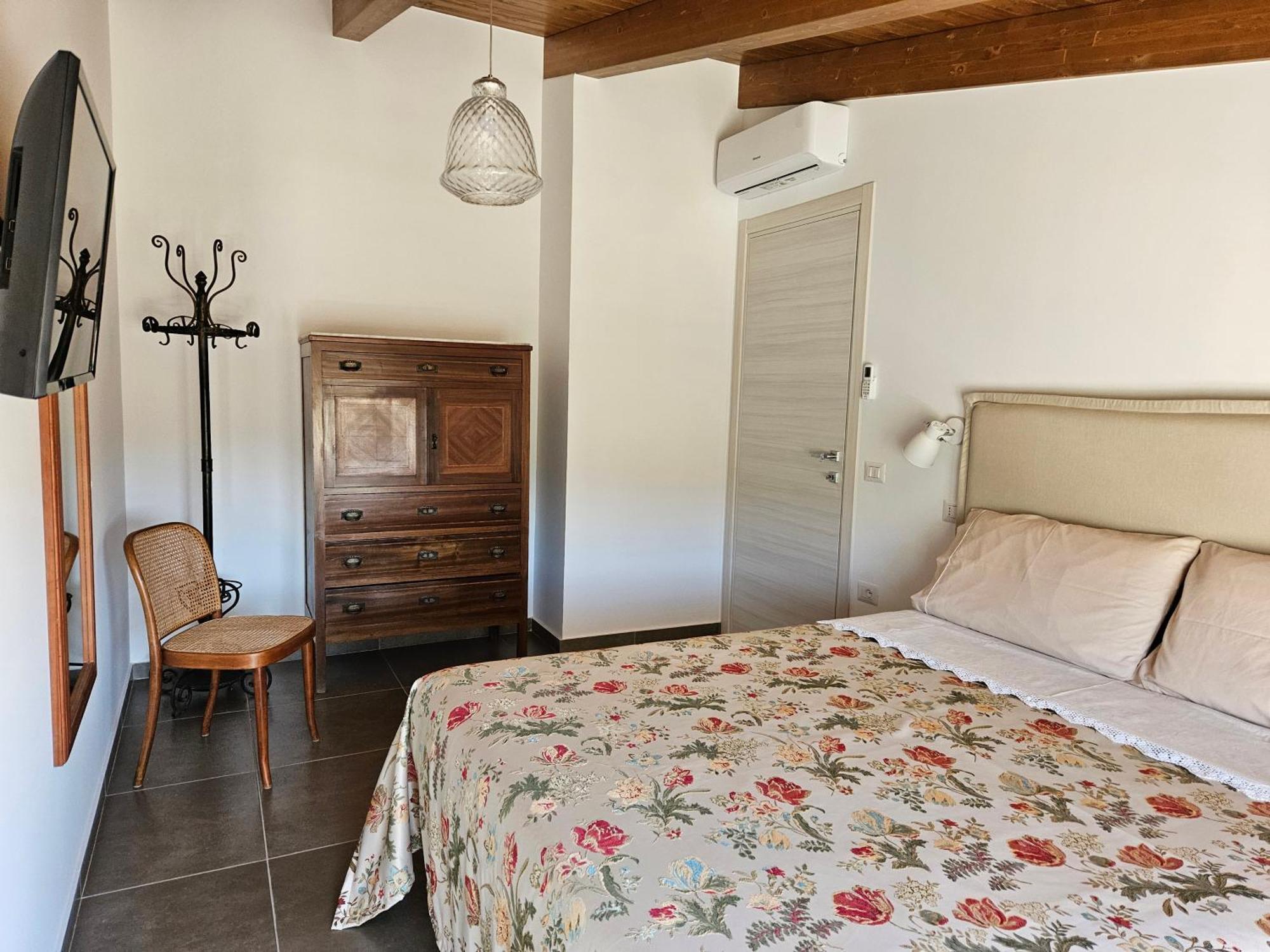 Penzion Le Bisceglie Albanella Exteriér fotografie